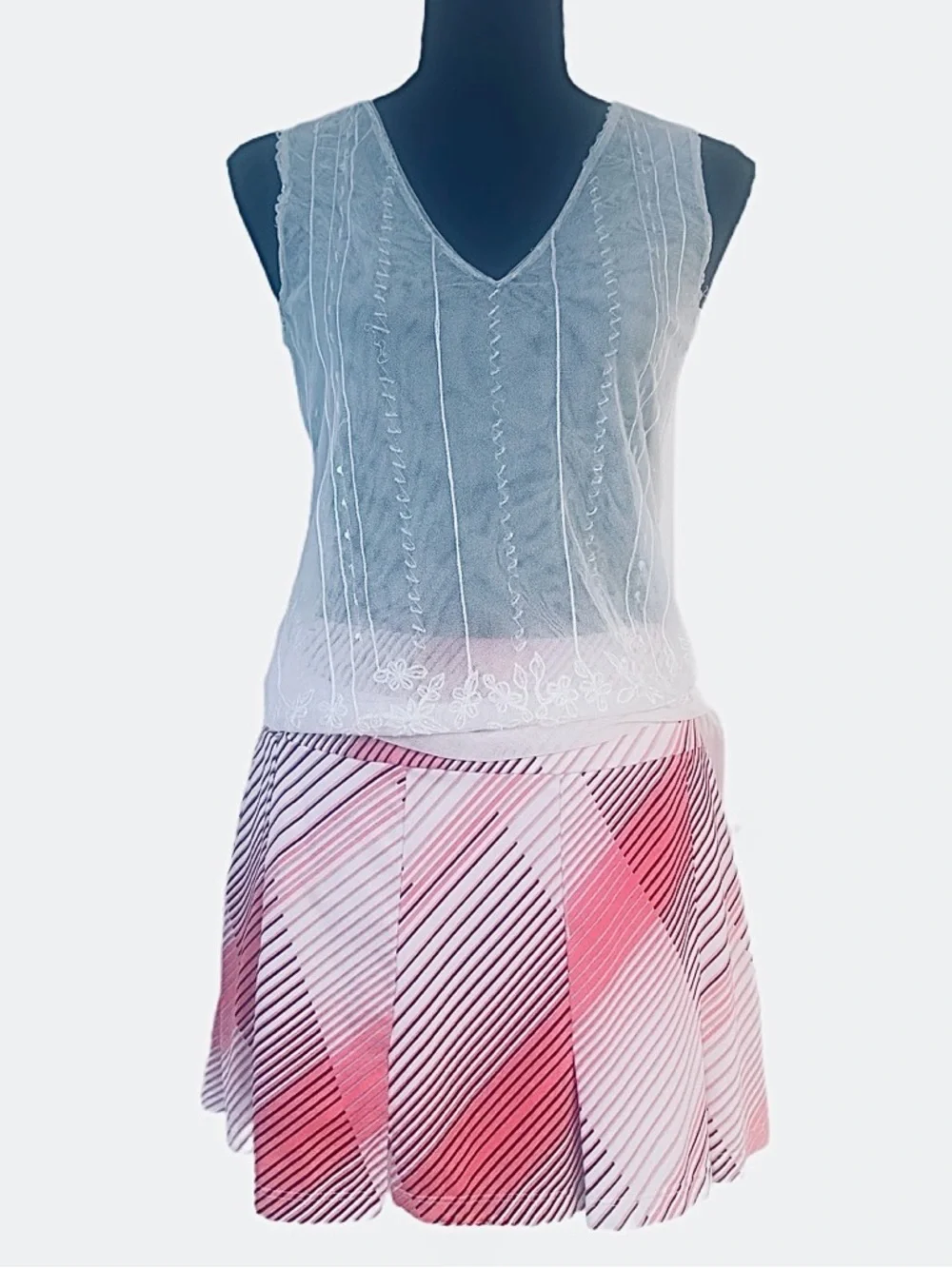 360 ~ Pink and White Athletic Geometric Striped Tennis Skirt/Skort - Picture 7 of 8